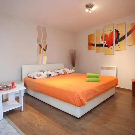 Old Town Apartment St Luke With Sunny Terrace Near Riva Split