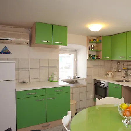 Old Town Apartment St Luke With Sunny Terrace Near Riva