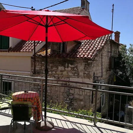 Old Town Apartment St Luke With Sunny Terrace Near Riva Apartament *